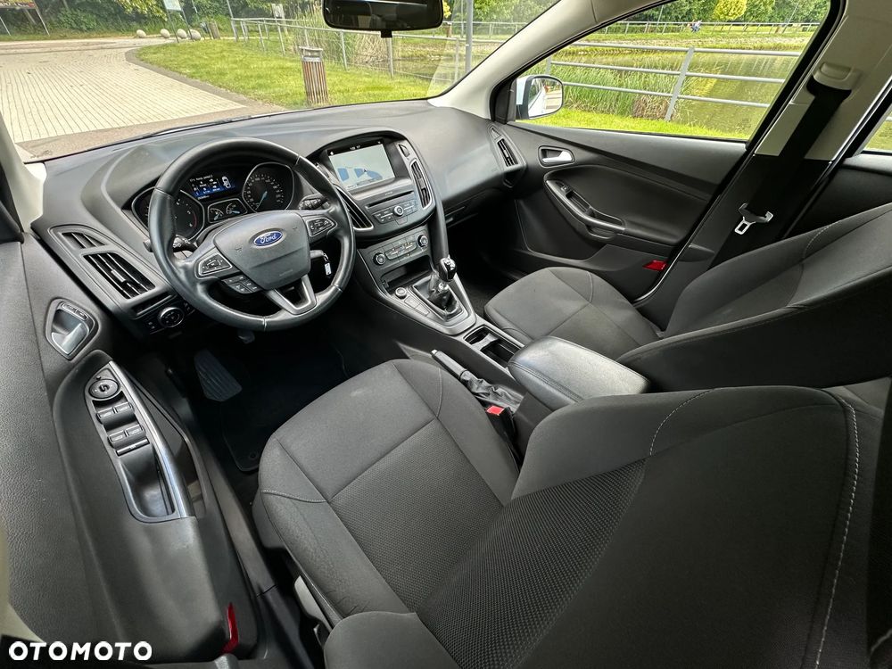 Ford Focus 1.5 TDCi ECOnetic 88g Start-Stopp-System Titanium - 16