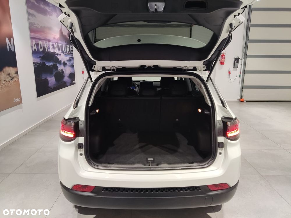 Jeep Compass 1.5 T4 mHEV Limited FWD S&S DCT - 9