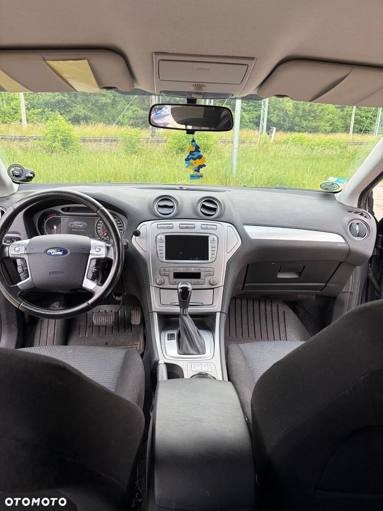 Ford Mondeo - 31