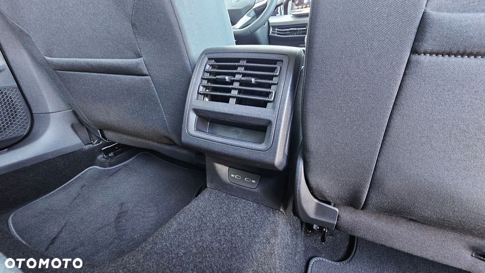 Volkswagen Golf Variant - 29