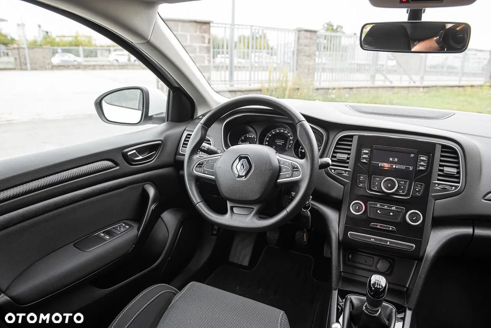 Renault Megane 1.2 Energy TCe Life - 22