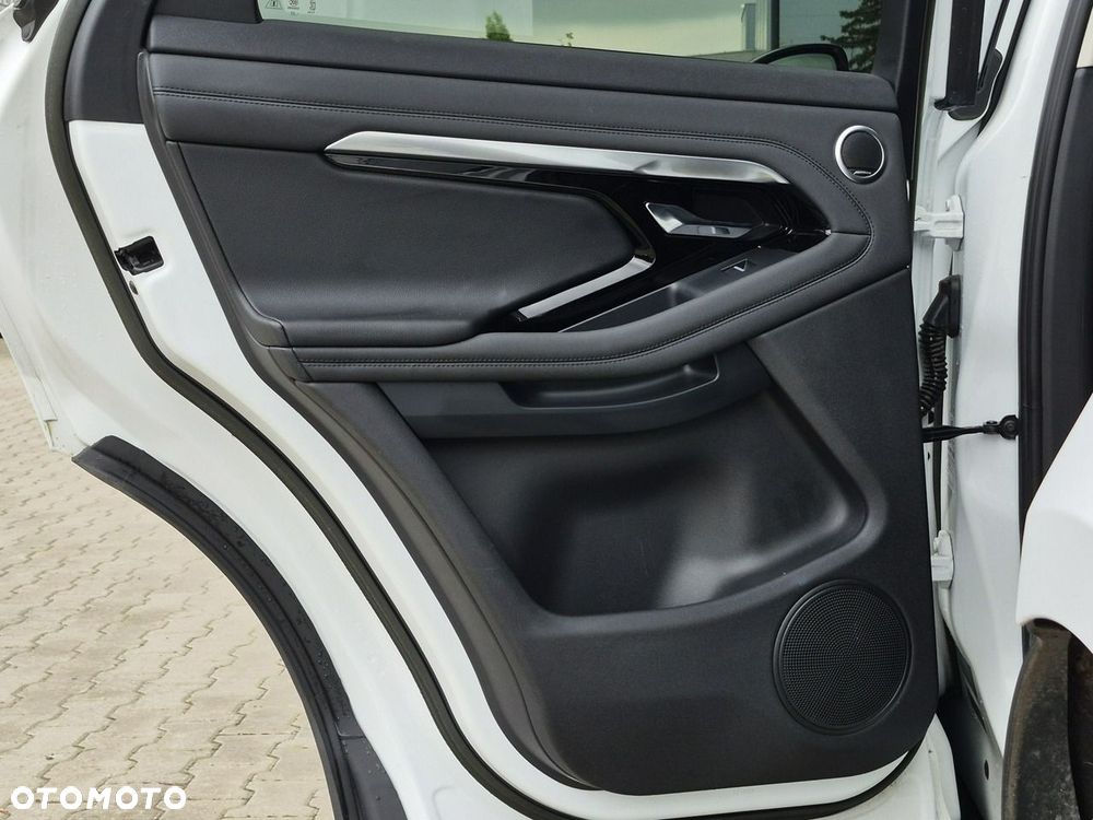 Land Rover Range Rover Evoque P300e - 24