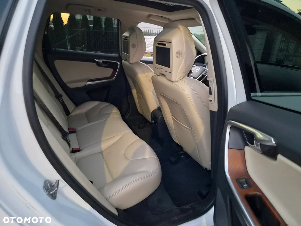 Volvo XC 60 D4 Drive-E Summum - 16