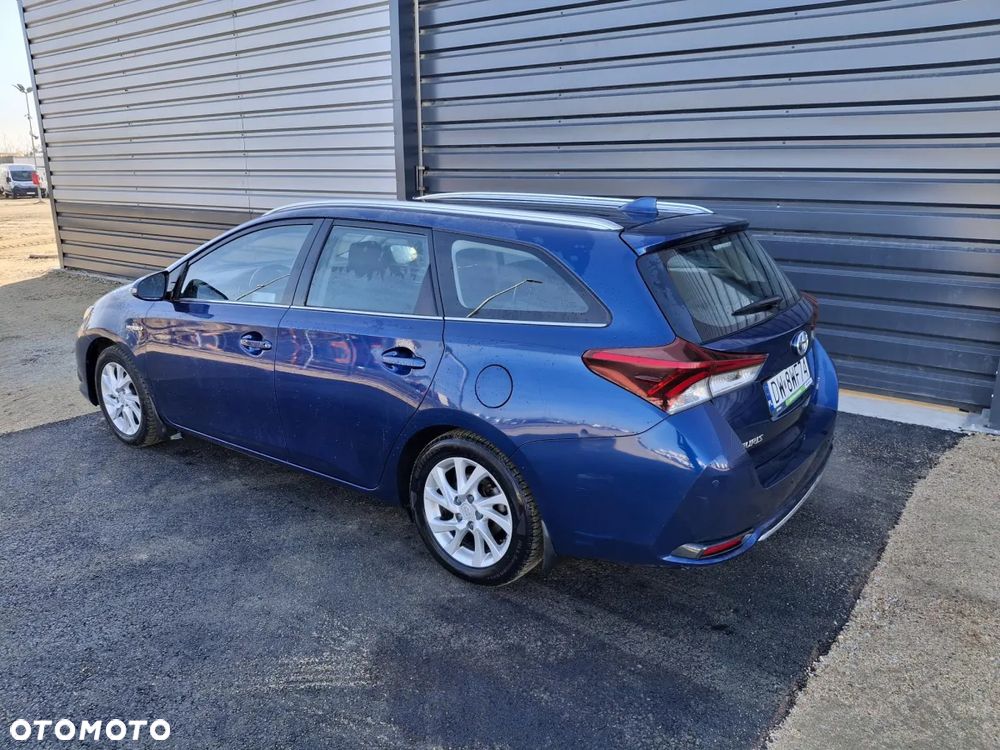 Toyota Auris Hybrid 135 Premium - 5