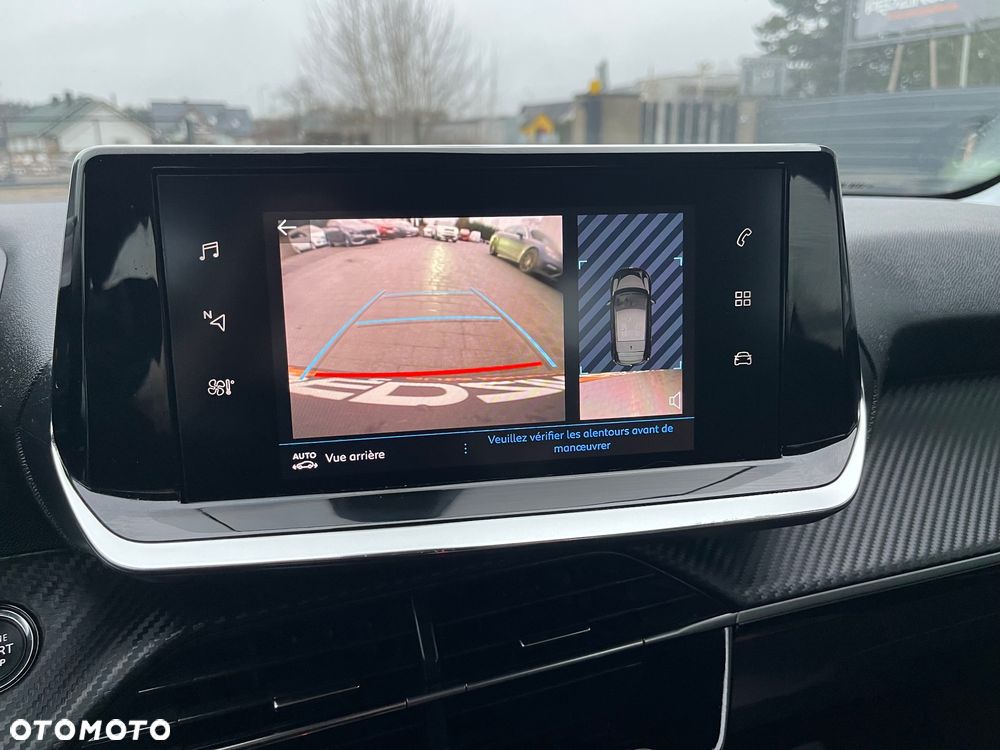 Peugeot 208 PureTech 100 Allure - 11