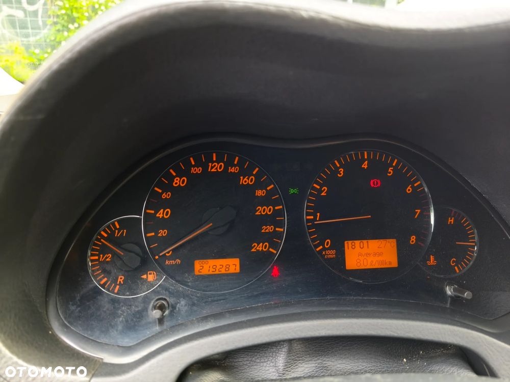 Toyota Avensis 1.8 VVT-i Luna - 23