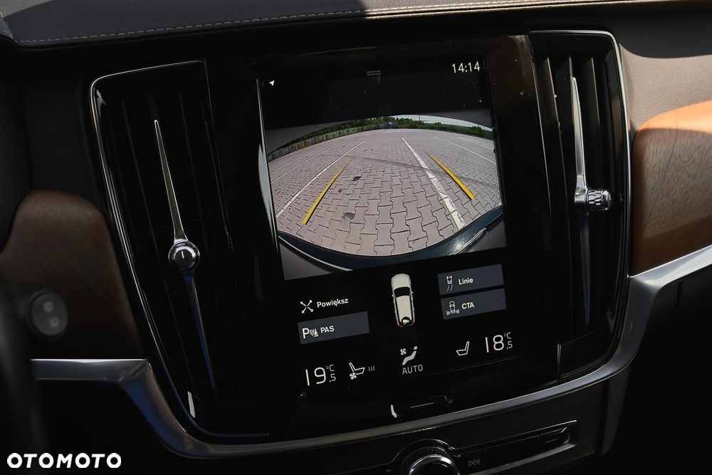 Volvo V90 T4 R-Design - 27