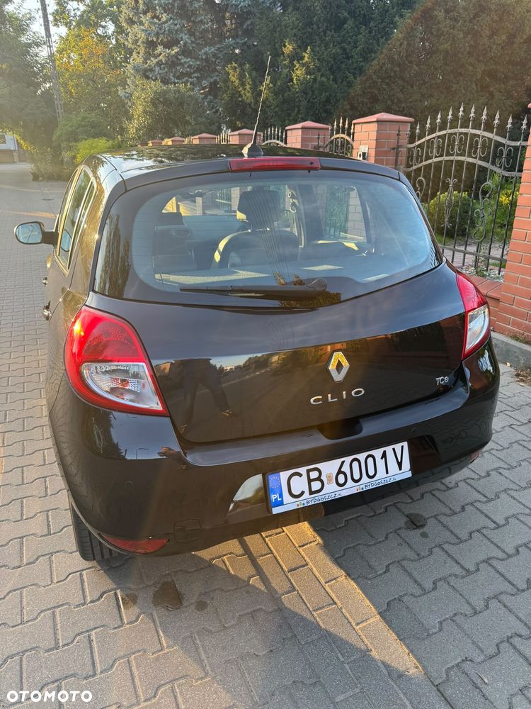 Renault Clio - 7