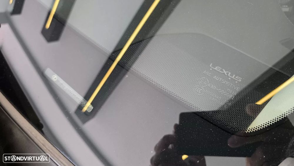 Lexus NX 300h Executive - 30