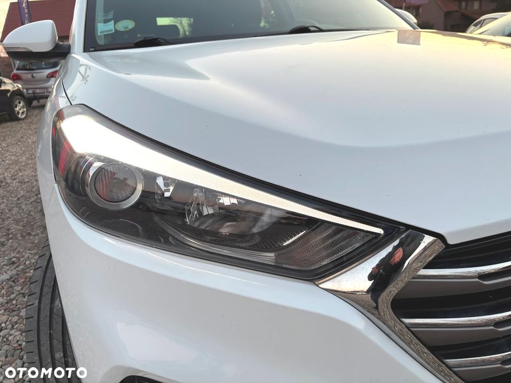 Hyundai Tucson 2.0 CRDI BlueDrive Comfort 2WD - 14