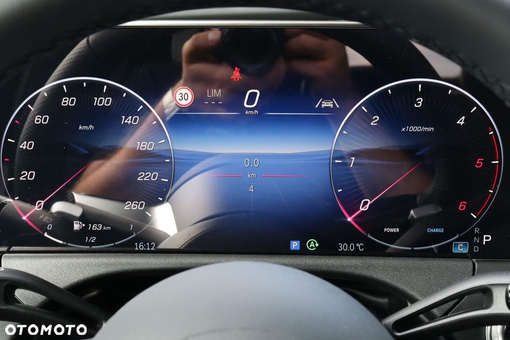 Mercedes-Benz Klasa E 220 d mHEV 4-Matic AMG 9G-Tronic - 16