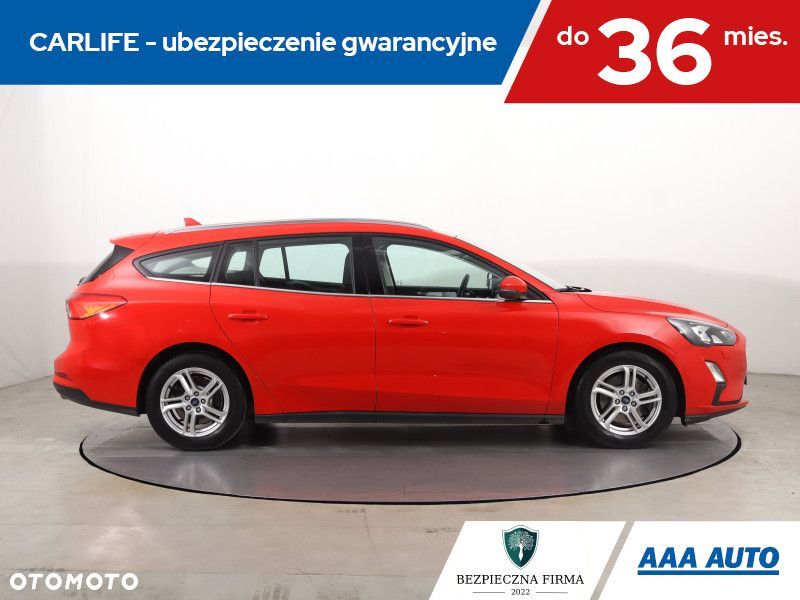 Ford Focus SW - 8