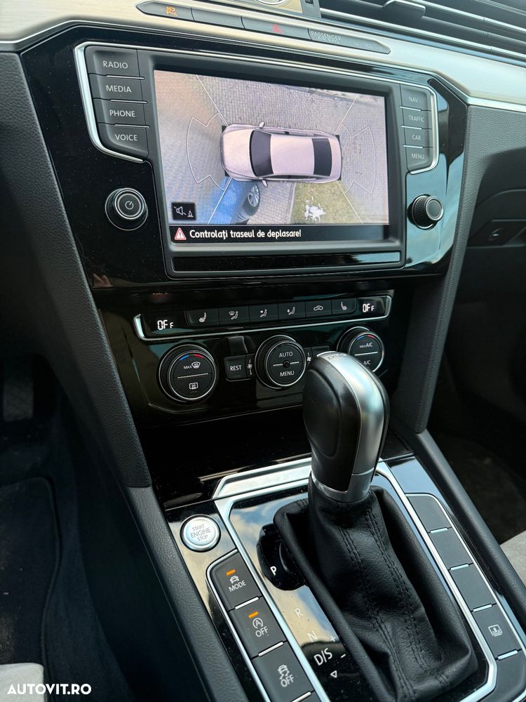 Volkswagen Passat - 17