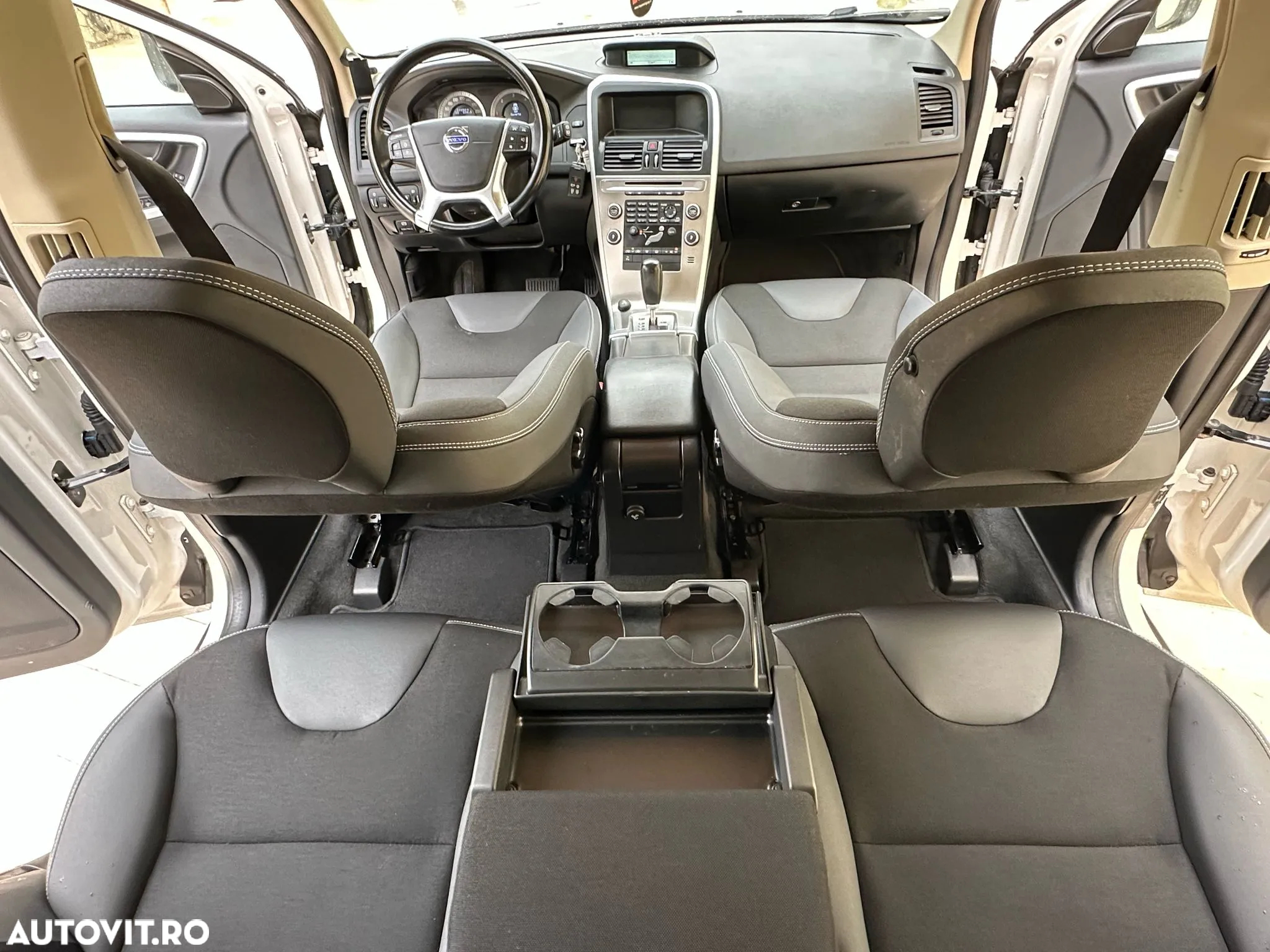 Volvo XC 60 - 6