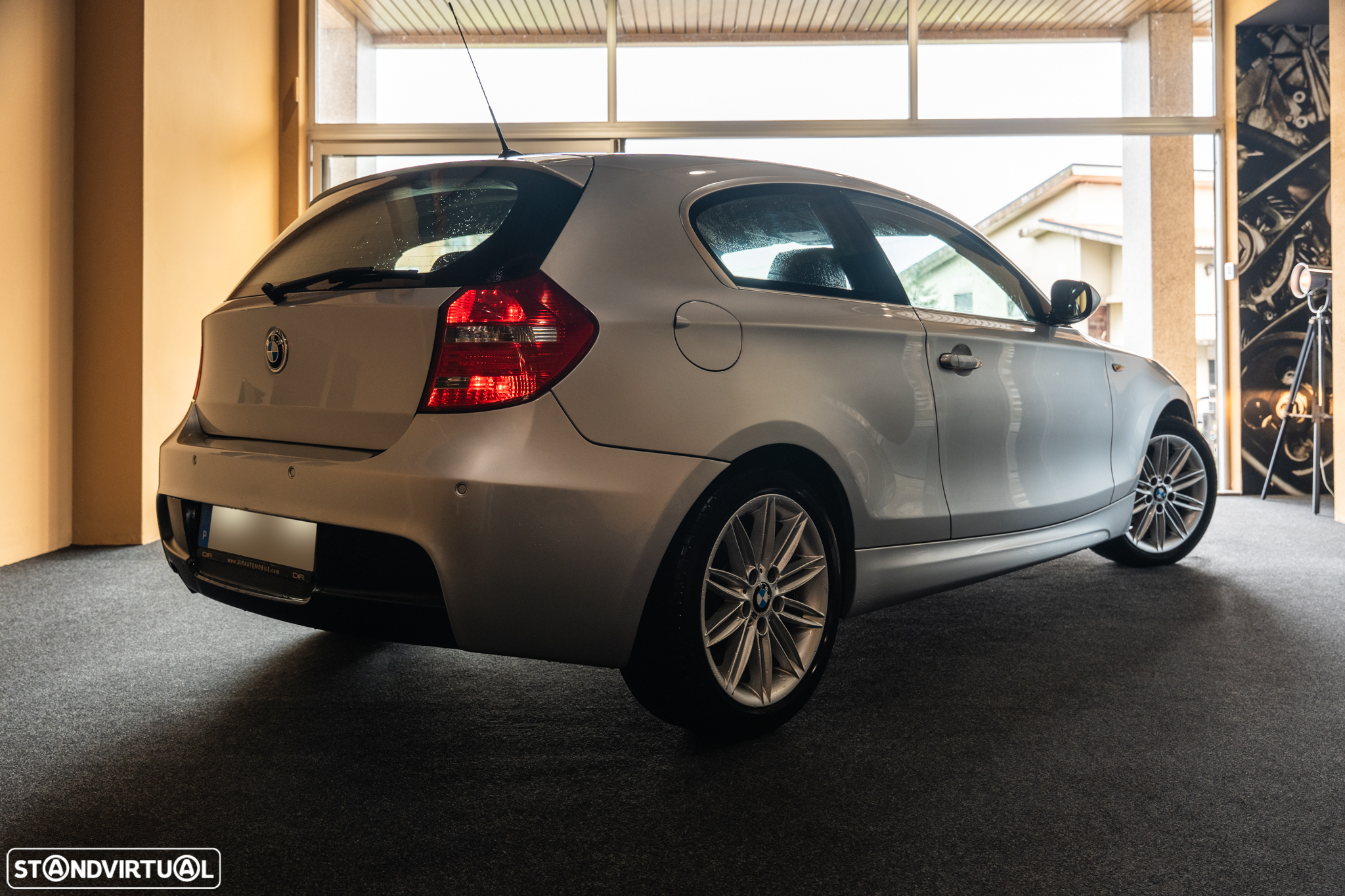 BMW 118 d Pack M - 4