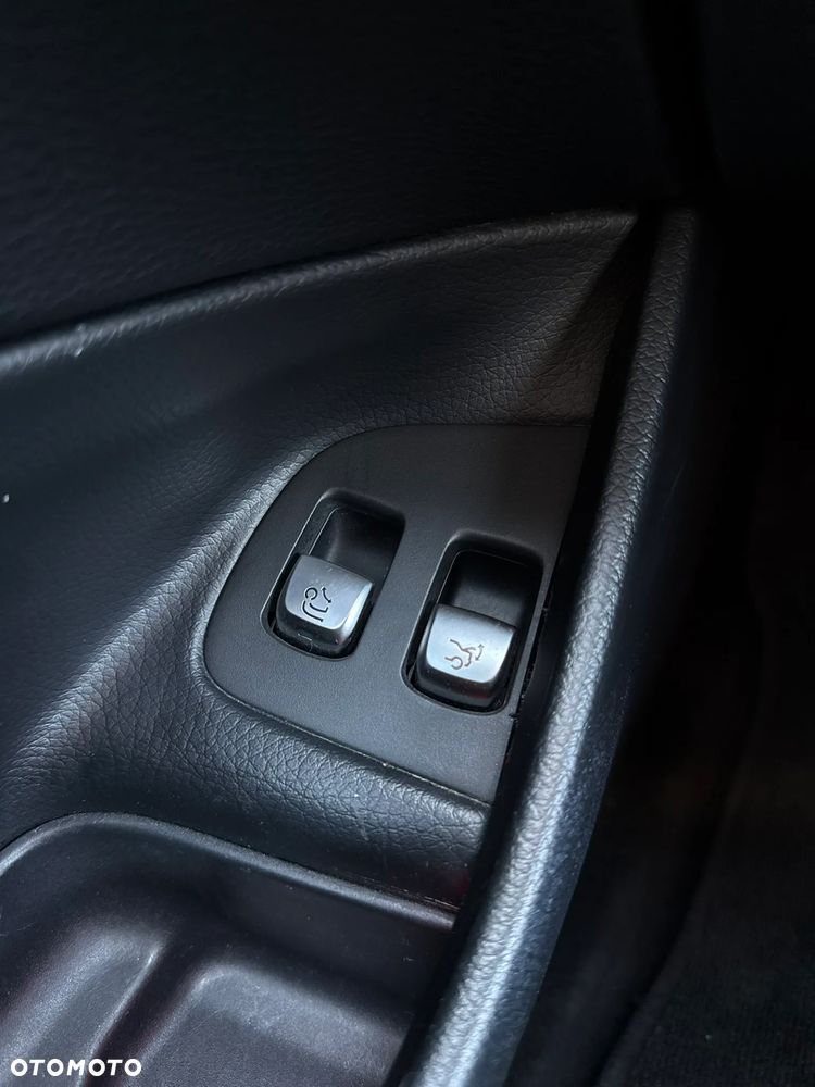 Mercedes-Benz Klasa E 220 d 9G-TRONIC - 29