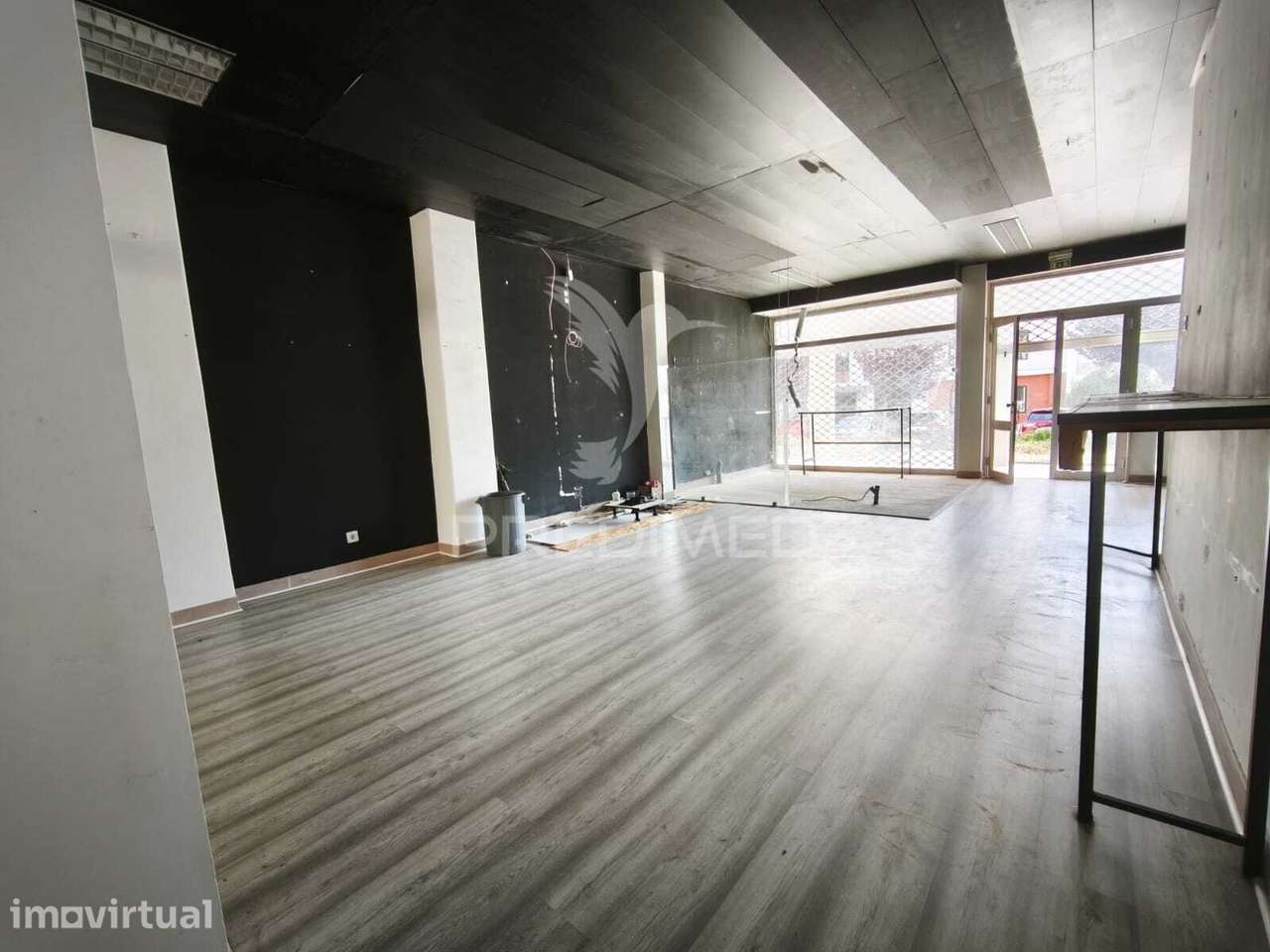 LOJA COM 112 m² | EXCELENTE OPORTUNIDADE DE INVESTIMENTO - Grande imagem: 4/14