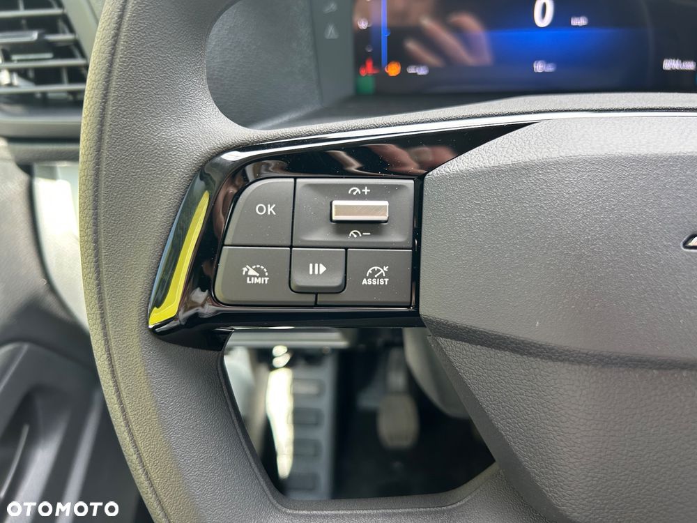 Opel Vivaro - 18