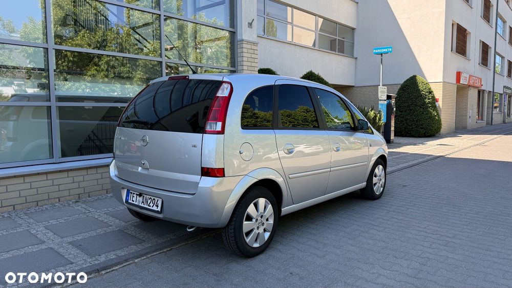 Opel Meriva 1.6 16V Cosmo - 14