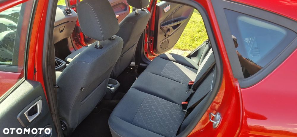 Ford Fiesta 1.25 Ambiente EU5 - 14
