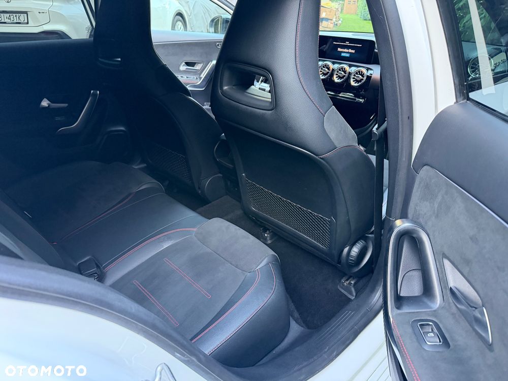 Mercedes-Benz Klasa A 180 AMG Line 7G-DCT - 14