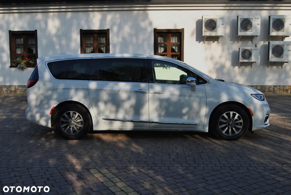 Chrysler Pacifica 2022