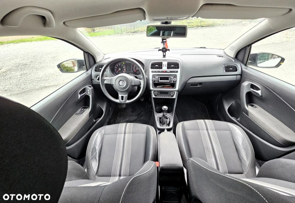 Volkswagen Polo 1.2 TSI MATCH - 8