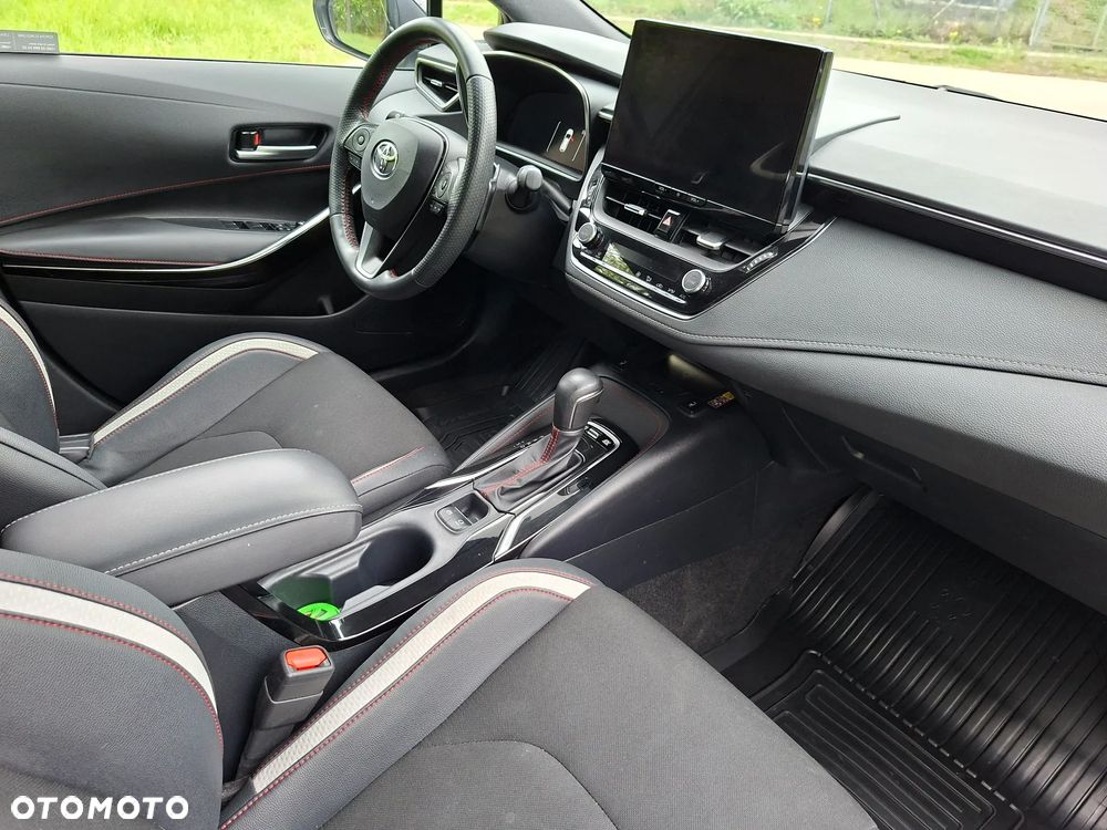 Toyota Corolla 2.0 Hybrid GR Sport - 12
