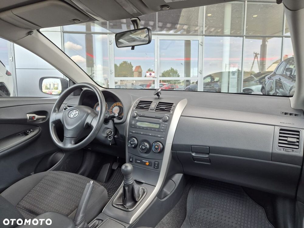 Toyota Corolla 1.4 D-4D Terra - 12