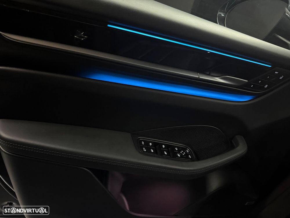 Porsche Macan Electric 4S - 14