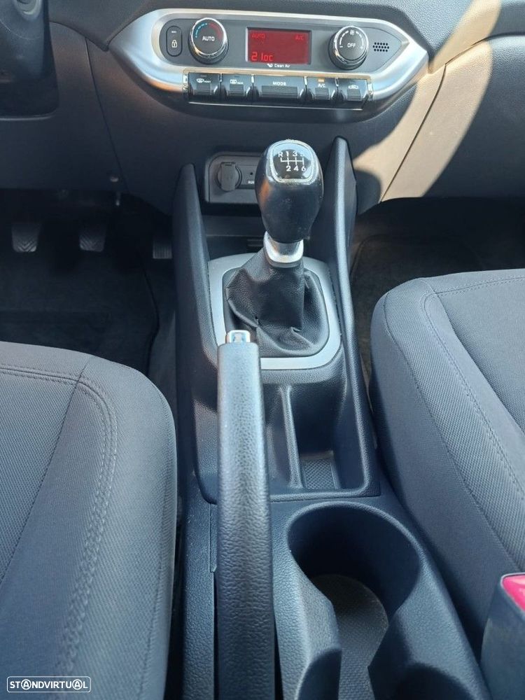Kia Rio 1.1 CRDi TX ISG - 29