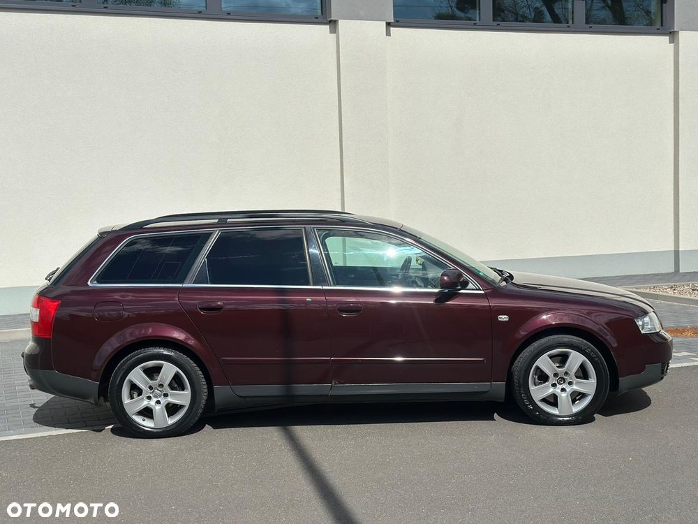 Audi A4 Avant 2.4 - 6