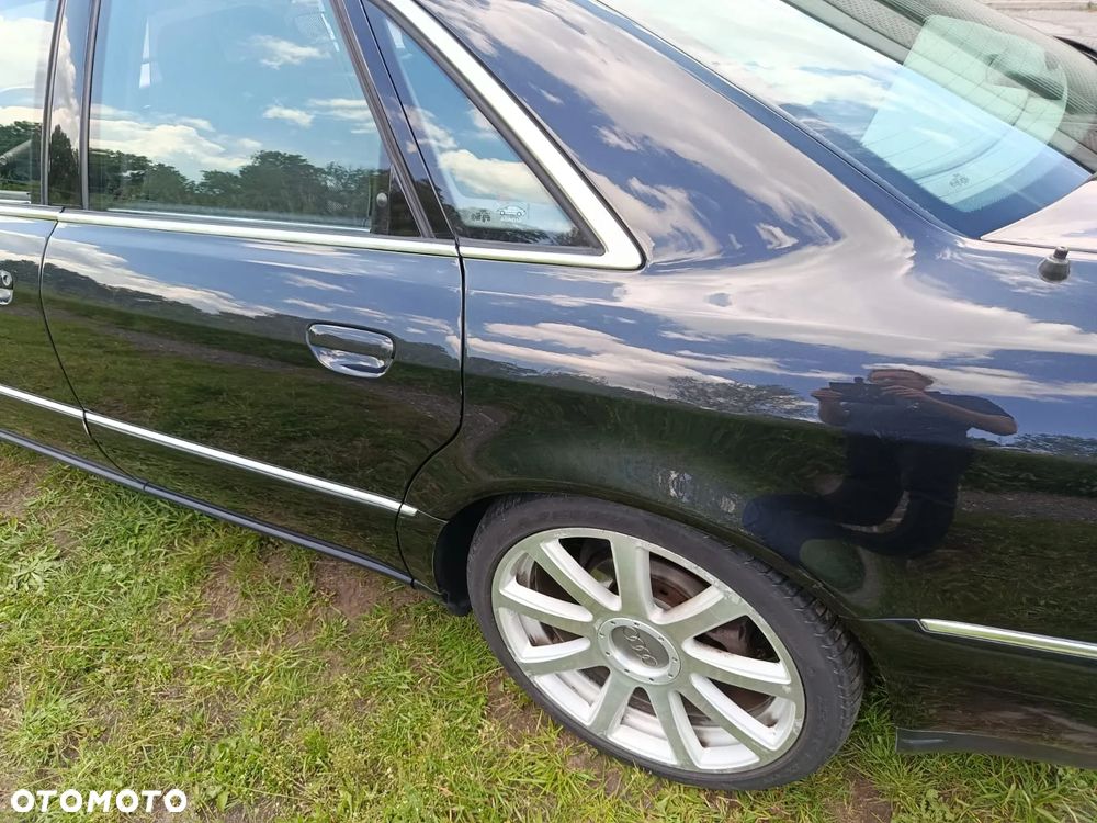 Audi A8 4.2 Quattro - 15