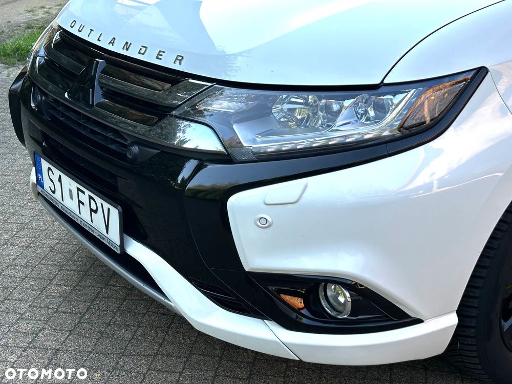 Mitsubishi Outlander Intense + - 11