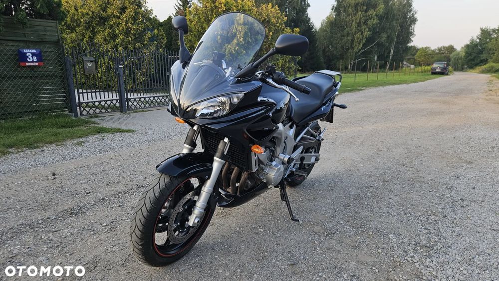 Yamaha FZ6 - 2