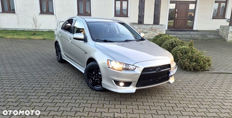 Mitsubishi Lancer 1.6 Intense - 9