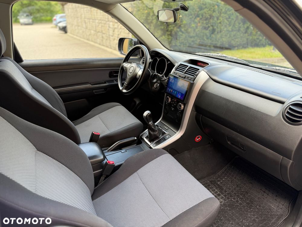 Suzuki Grand Vitara 1.6 - 25