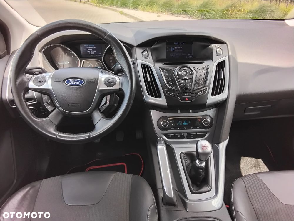 Ford Focus ver-1-6-tdci-titanium - 10