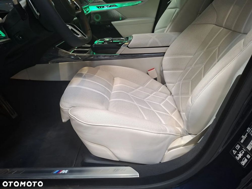 BMW Seria 7 740d xDrive mHEV M Sport sport - 14