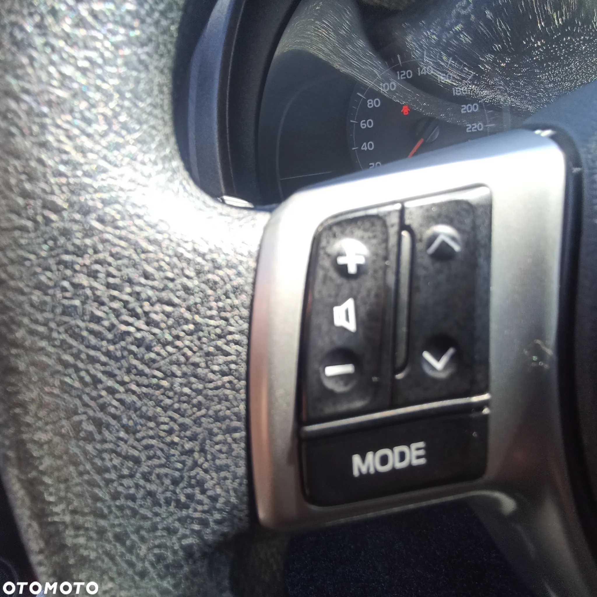 Toyota Yaris 1.0 Premium - 15