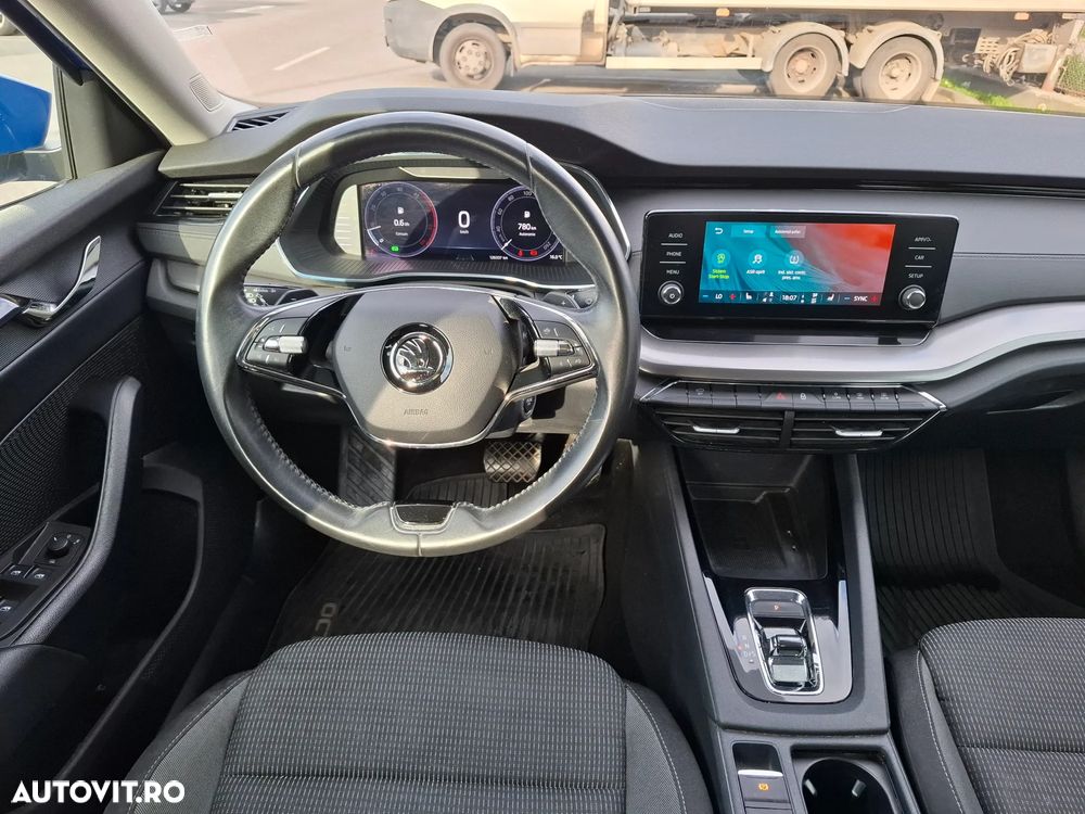 Skoda Octavia 2.0 TDI DSG Ambition - 5