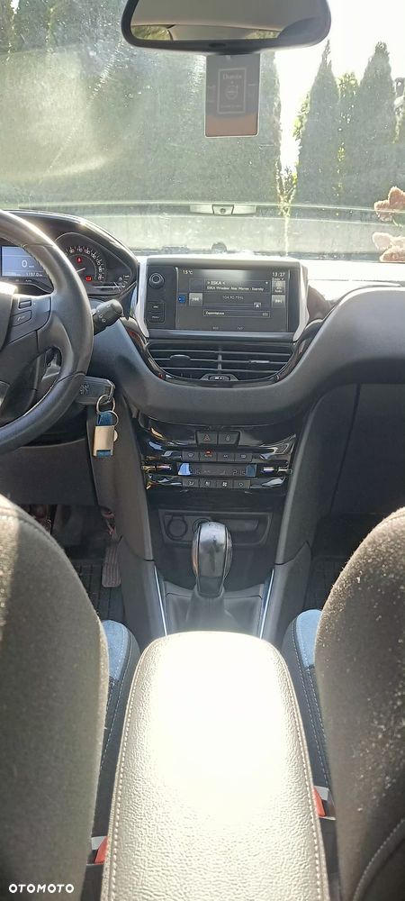 Peugeot 208 1.2 PureTech Allure - 9