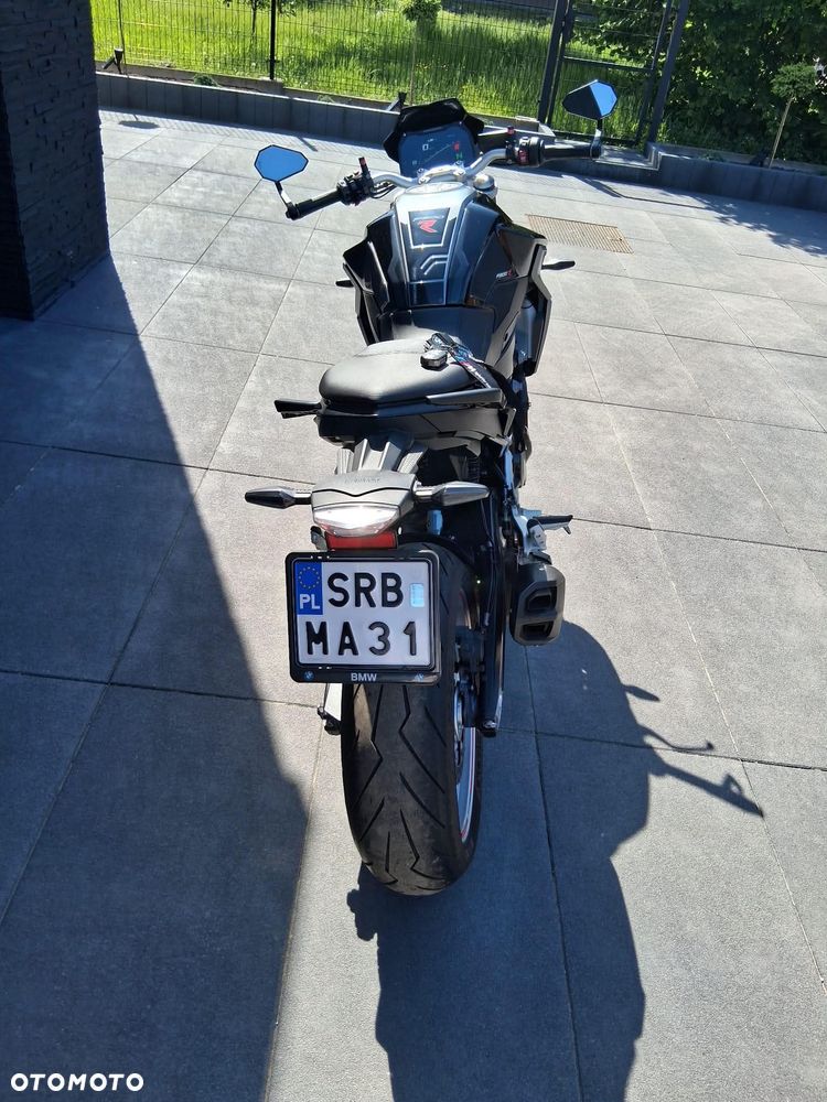 BMW F - 5