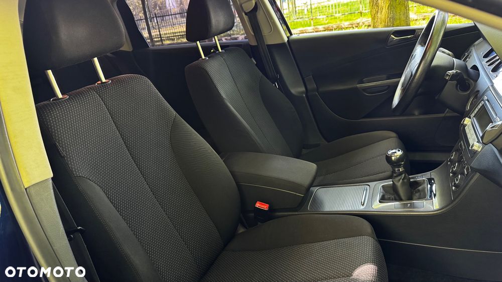 Volkswagen Passat 2.0 TDI 4Motion Comfortline - 10