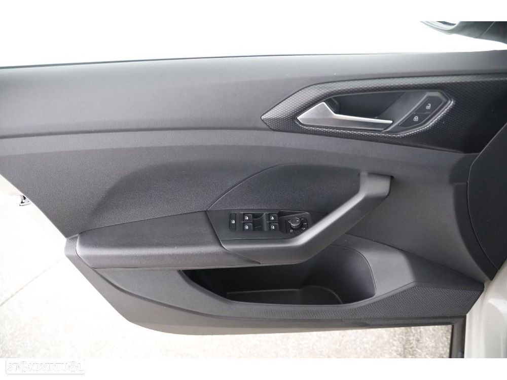 VW T-Cross 1.0 TSI Life - 23