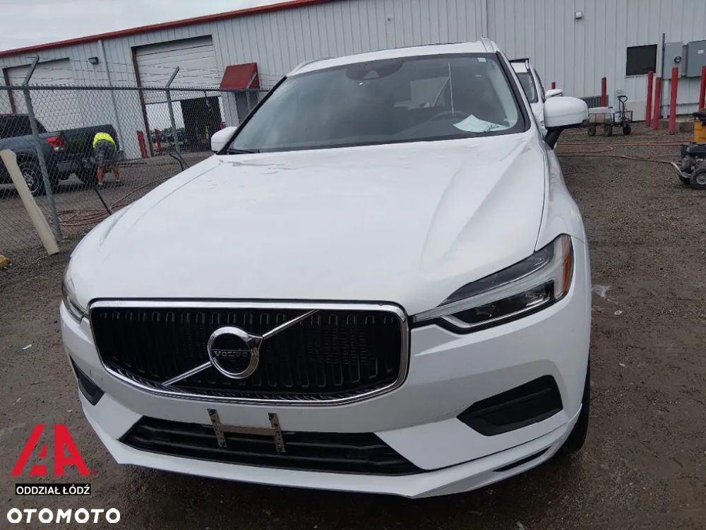 Volvo XC 60 T6 AWD Momentum - 3