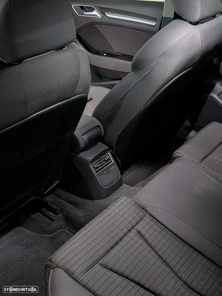 Audi A3 Sportback 1.6 TDI S-line - 15