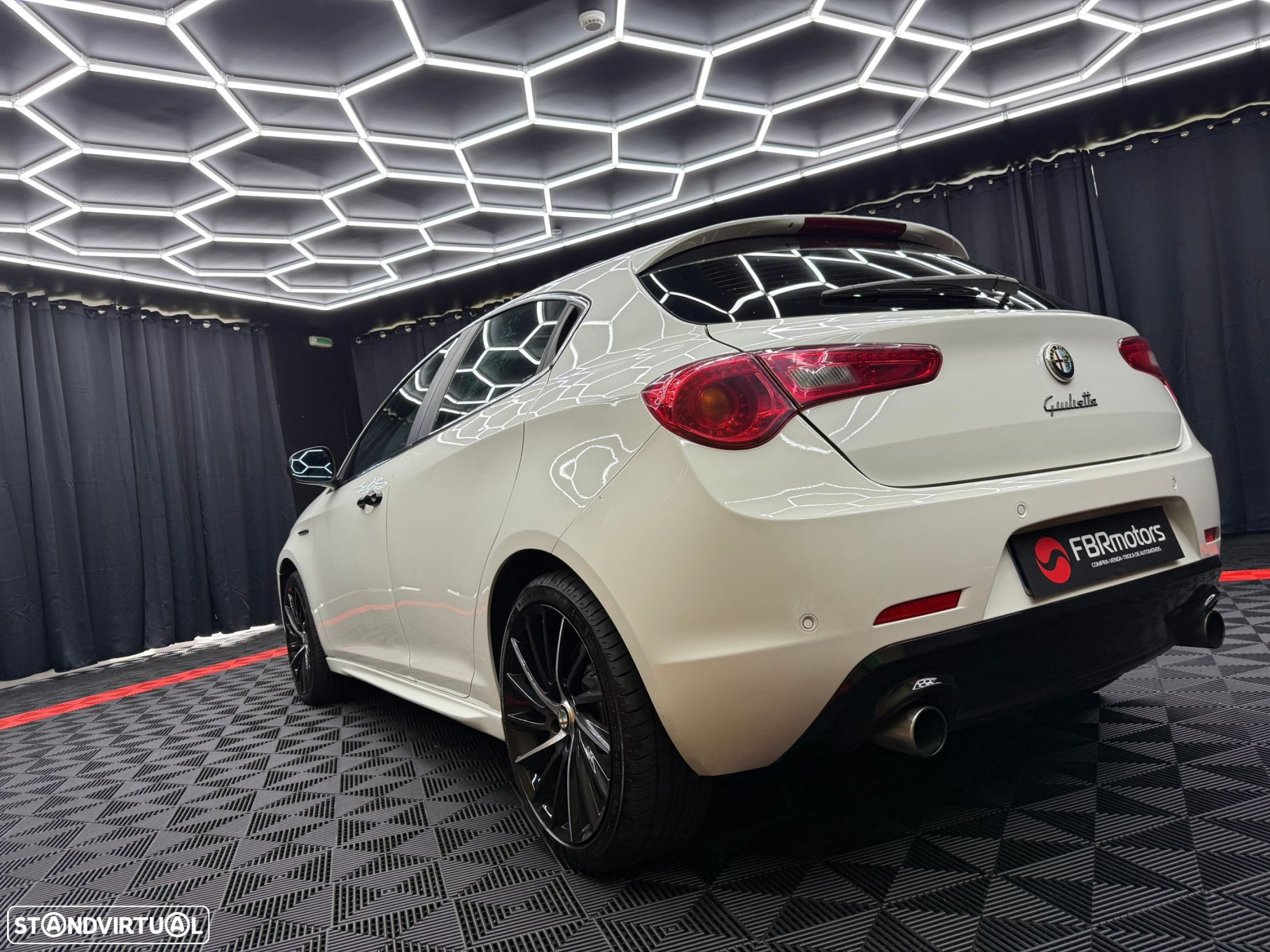 Alfa Romeo Giulietta 2.0 JTDm Distinctive - 12