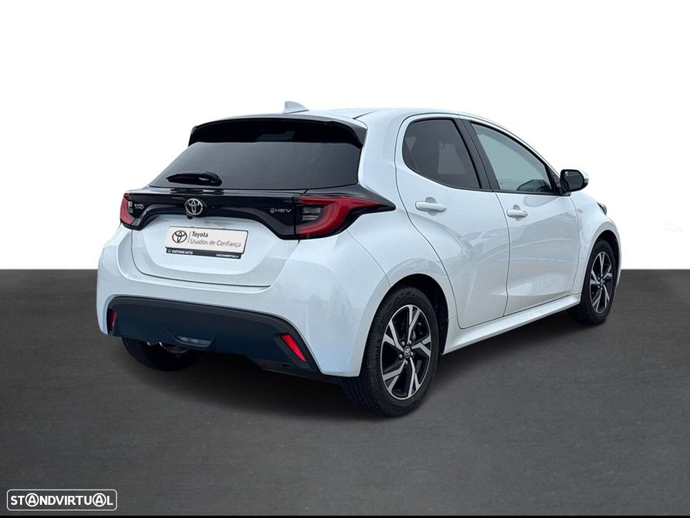 Toyota Yaris — fotografia 12