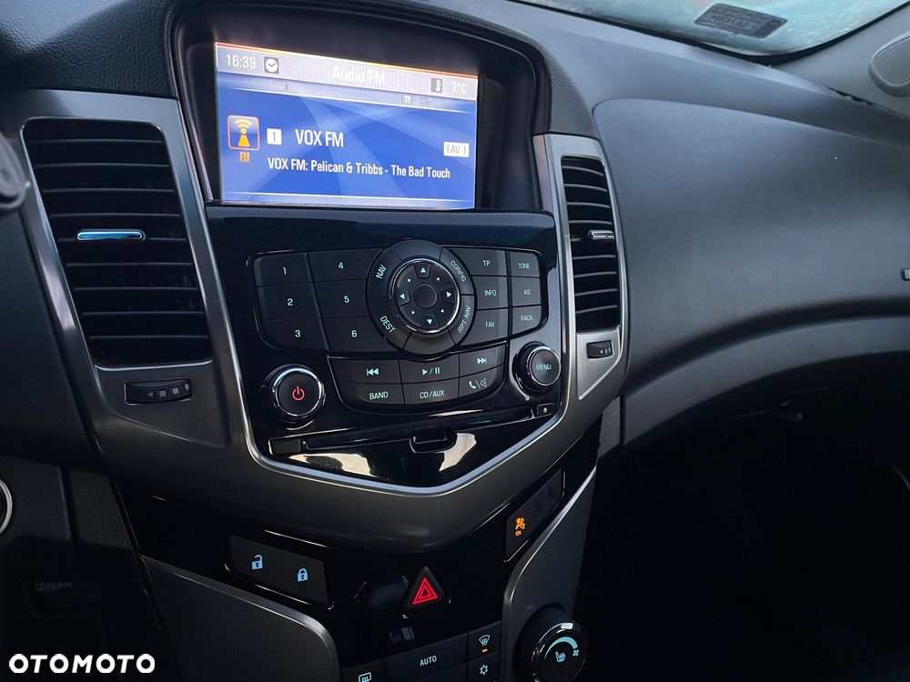 Chevrolet Cruze - 19